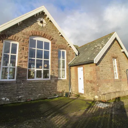 Greenside Traditional Overlooking Caldbecks Duck Pond Caldbeck